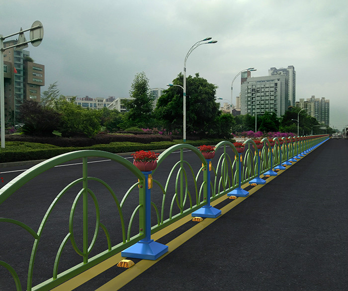 道路中心隔离栏