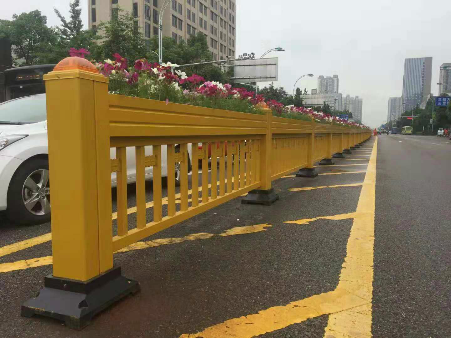 交通隔离护栏