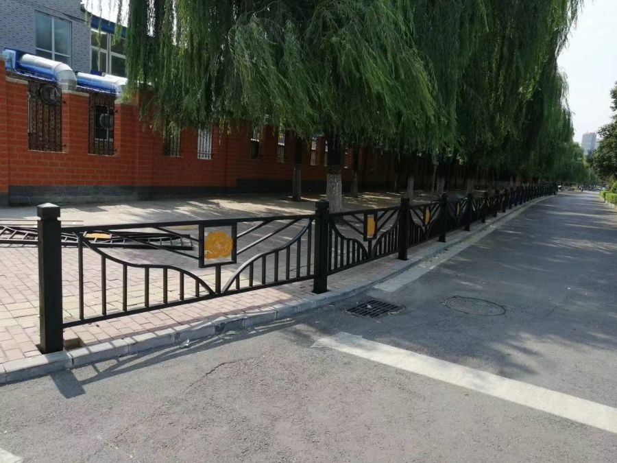 河南省 -洛阳市牡丹花人行护栏